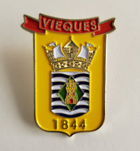 Load image into Gallery viewer, Pin del escudo de Vieques
